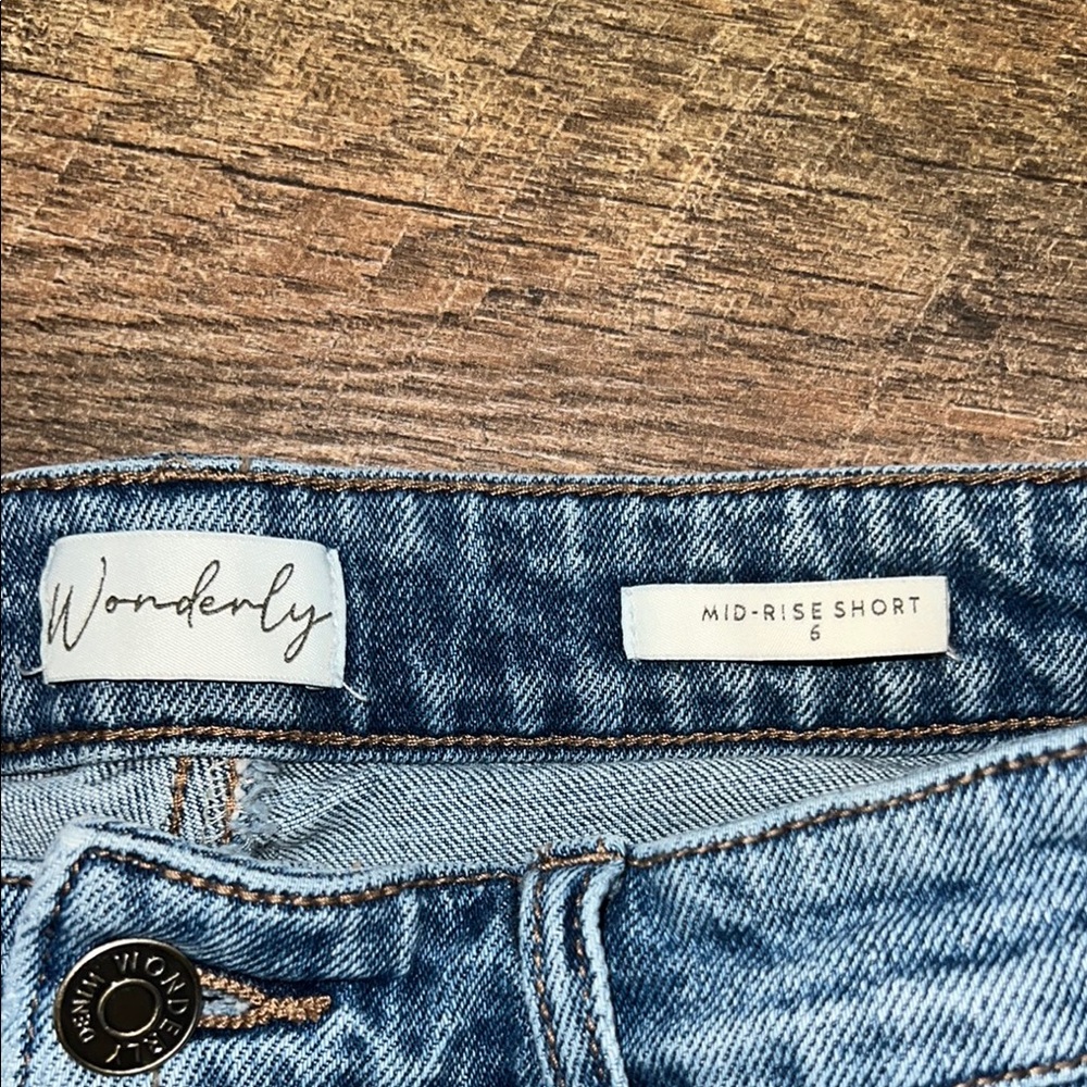 Wonderly Blue Jean Shorts Non-Distressed Cut-Off Size 6 - Picture 4 of 5